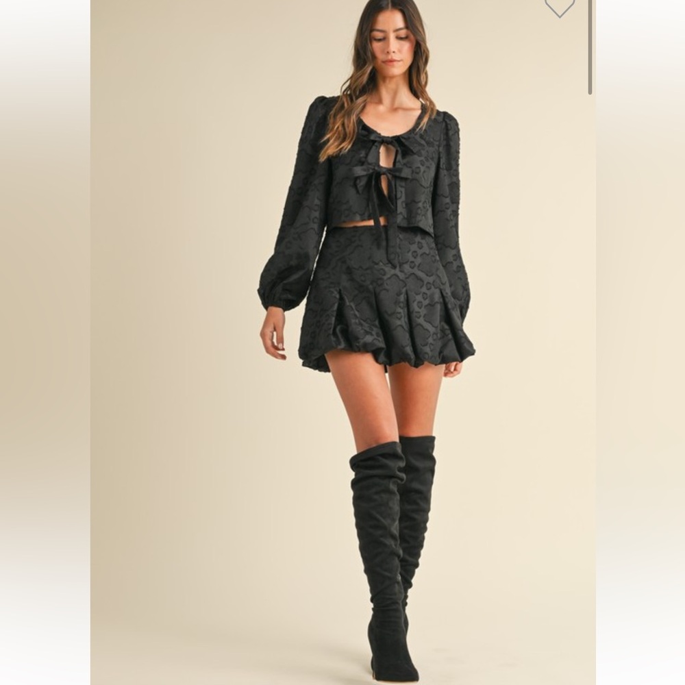 Stylish Black Skirt Set with Bow Detail